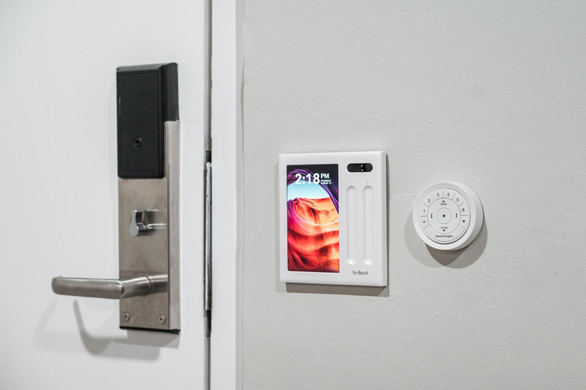 Omeo Suites Alhambra Quarto foto